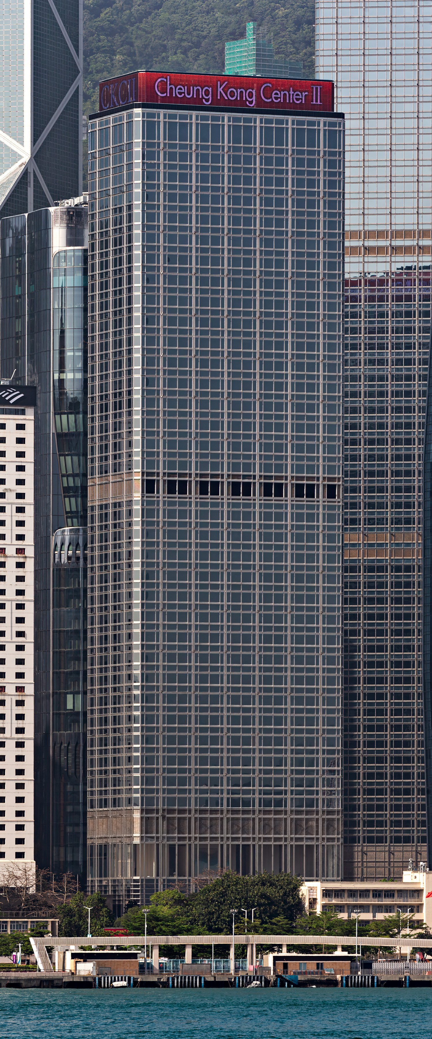 Cheung Kong Center II, Hong Kong - View across Victoria Harbour. © Mathias Beinling
